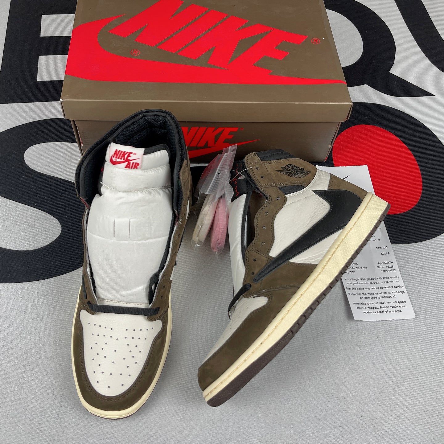 J*rdan 1 « Travis Scott »