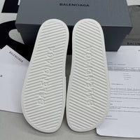 Balenc*aga Slide