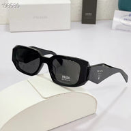 Lunettes Pr*da