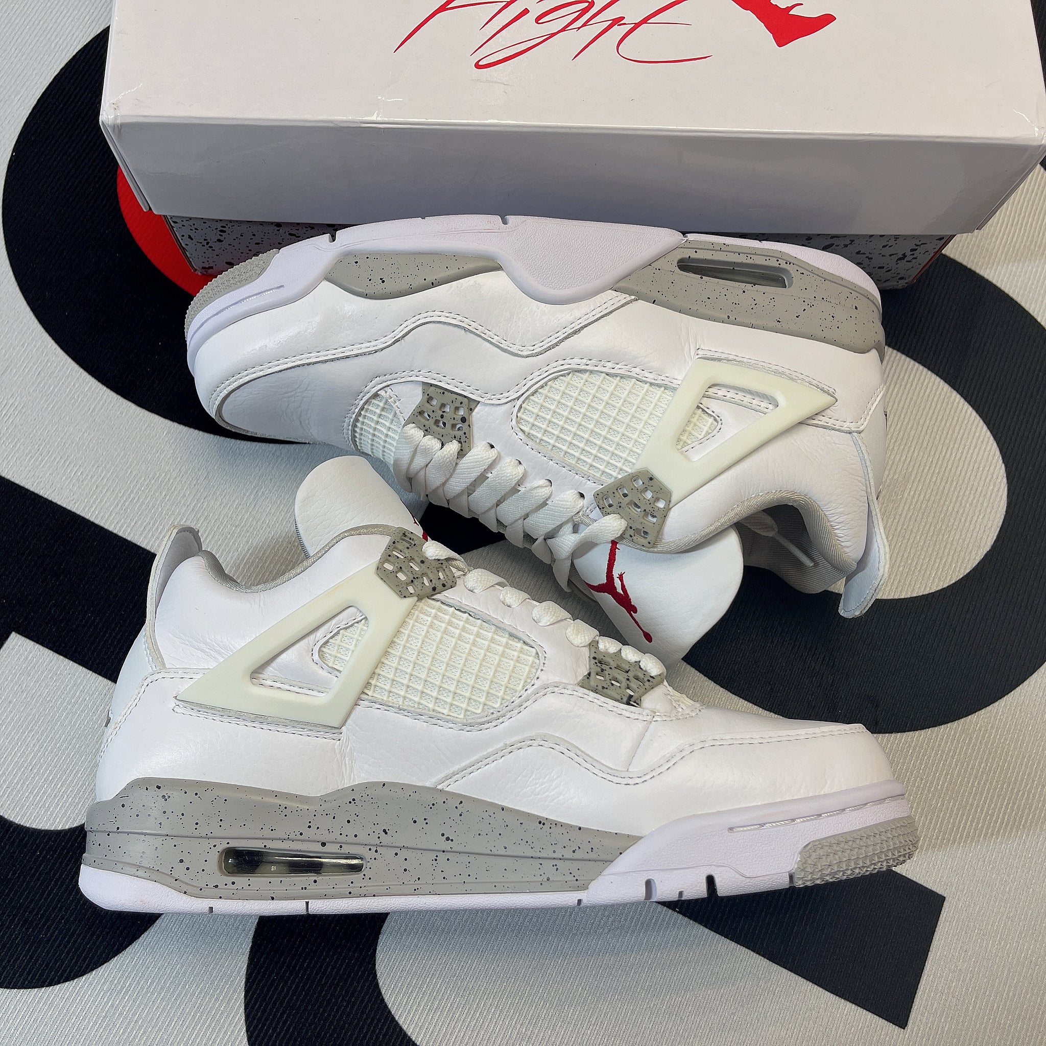 J*rdan 4 «White Oreo»