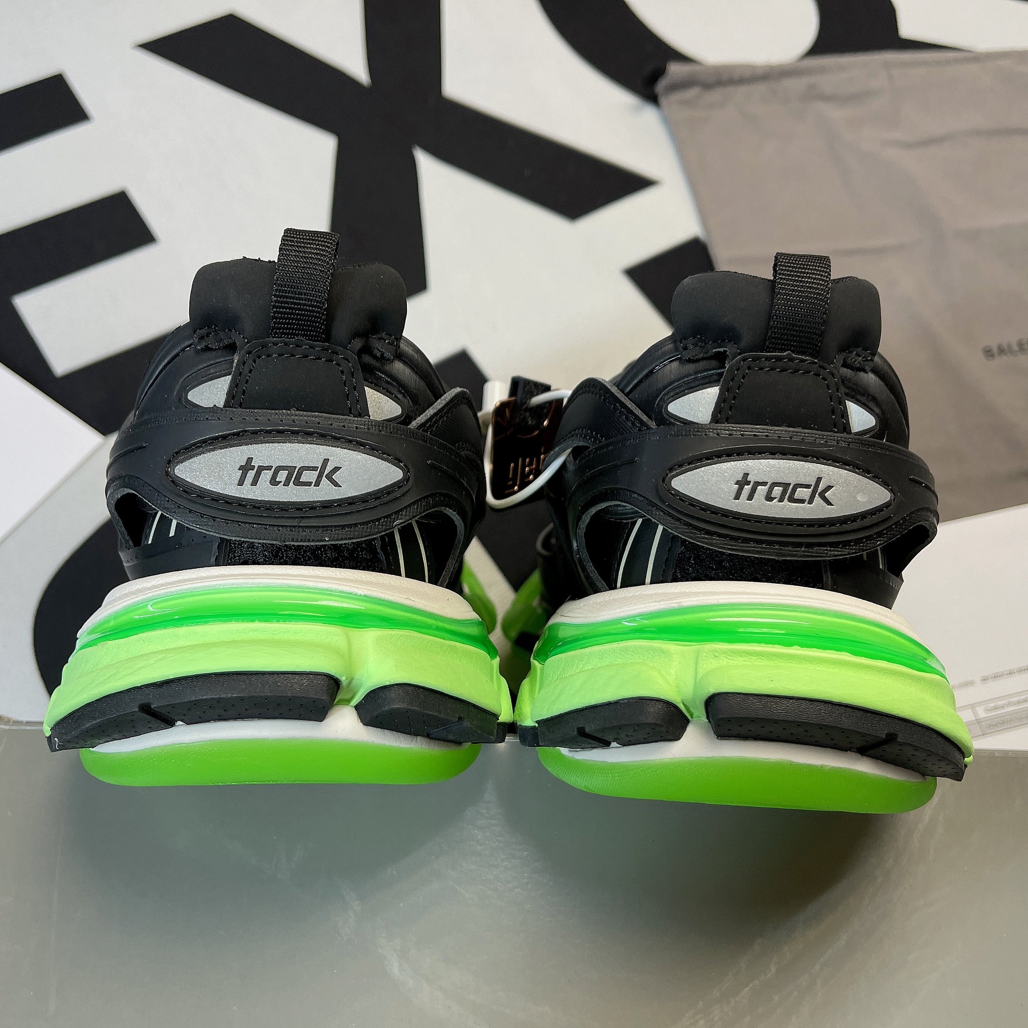 Balenc*aga Track